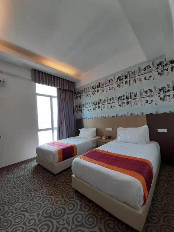 E-Red Hotel Melaka Extérieur photo